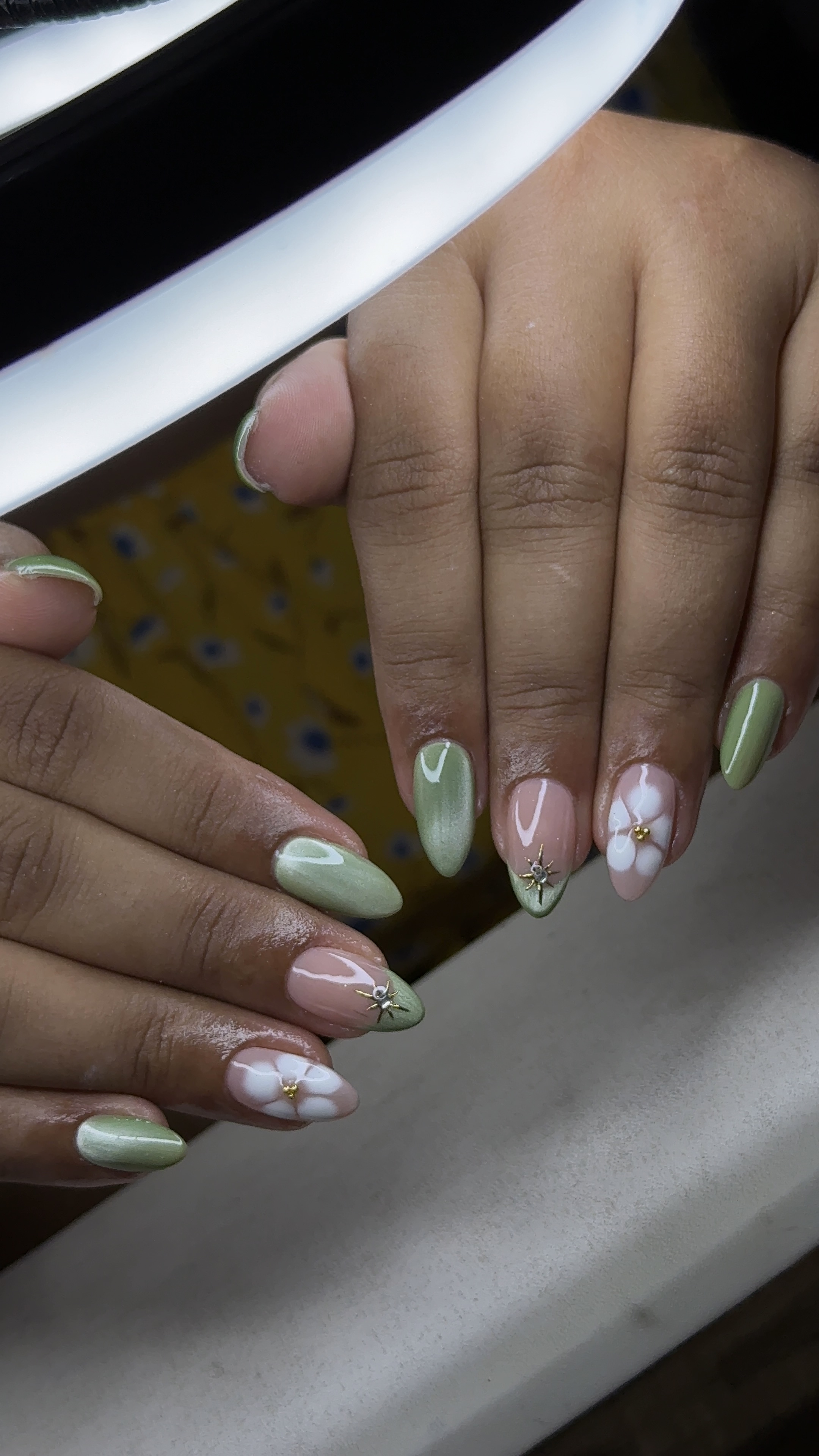 Classic nail art
